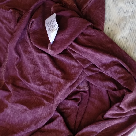 Cloud Chaser Maroon Sheer Burnout With Criss Cross Front - Picture 11 of 13